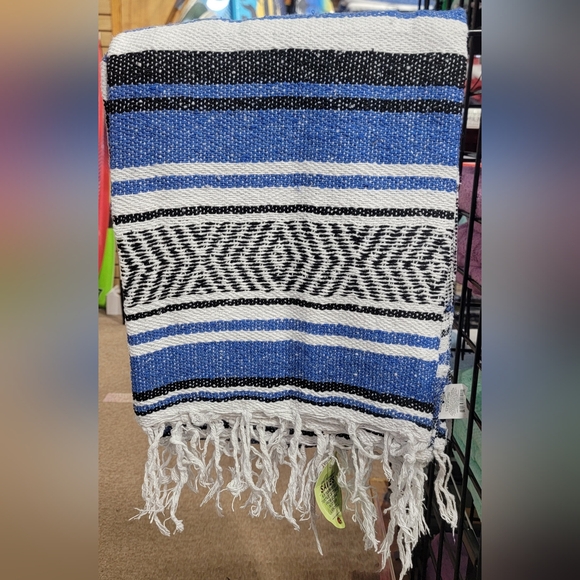 ✨️Free Shipping✨️ Blue Mexican Blanket